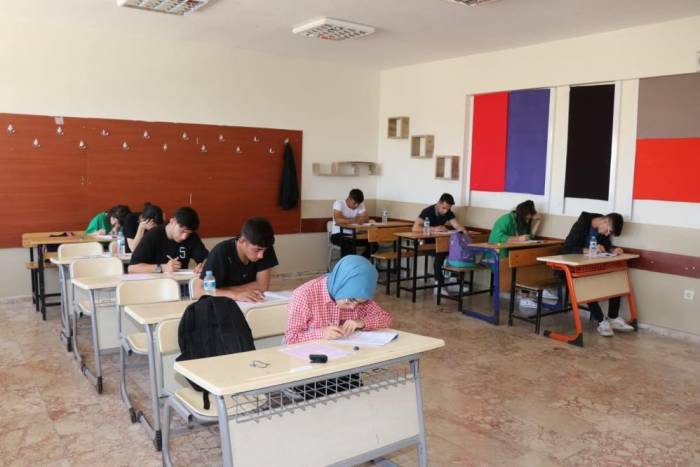 Erzincan’da 2 Bin 678 Öğrenci Lgs’de Ter Dökecek