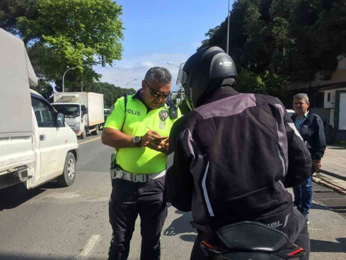 Ordu’da Motosiklet Sürücülerine 1 Saatlik Denetimde 10 Bin 449 Lira Ceza