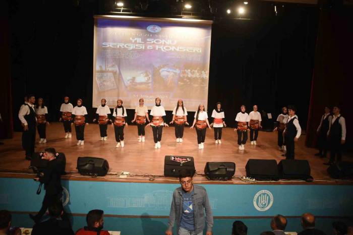 Ziya Eren Güzel Sanatlar Lisesinde Yılsonu Etkinliği