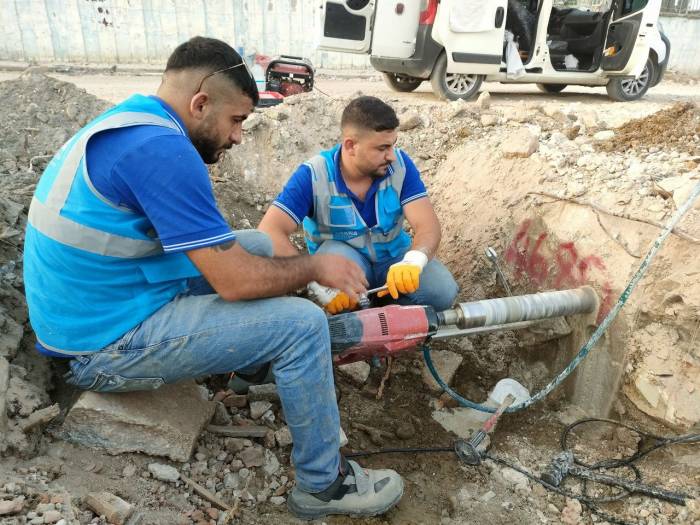 Hatay’da Yaklaşık 3 Dakikada Alınan Beton Örneğinden, Deniz Kumu Çıktı