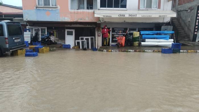 Kastamonu’da Kuvvetli Sağanak Hayatı Olumsuz Etkiledi
