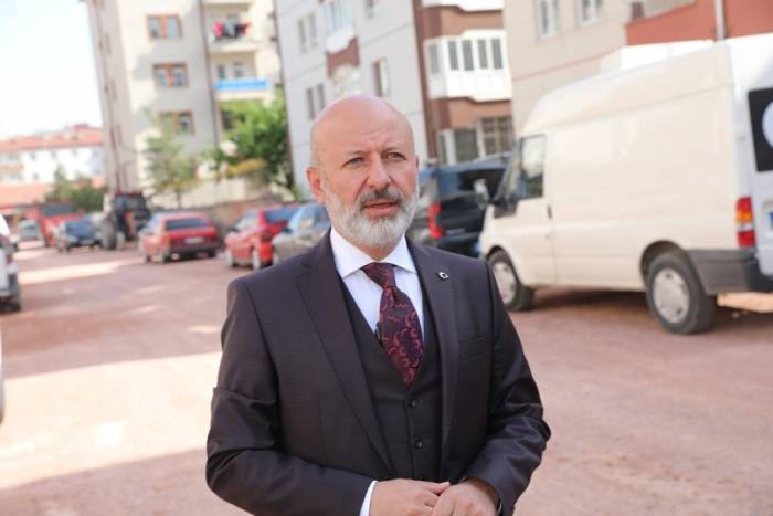 Başkan Çolakbayrakdar; “mithatpaşa’yı Yeniliyoruz Ve Adeta Mahallenin Tozunu Attıracağız”