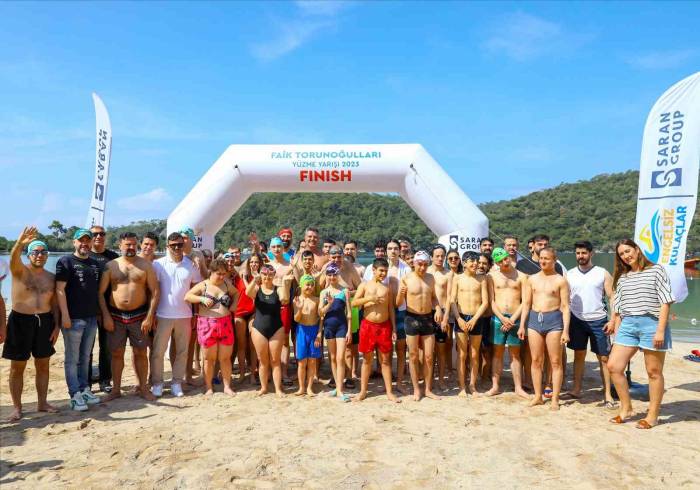 Ölüdeniz’de Engelli Gençler Kıyasıya Yarıştı