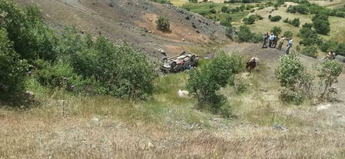 Siirt’te Kamyonet Takla Attı, Sürücü Kazayı Yara Almadan Atlattı