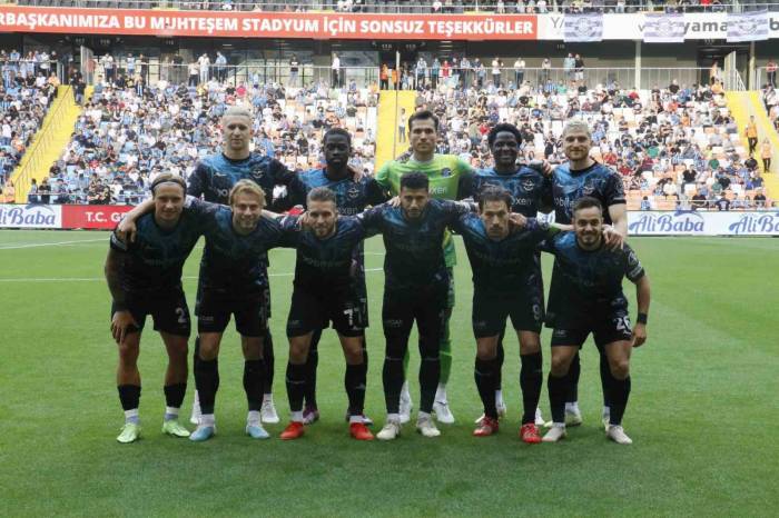 Spor Toto Süper Lig: Adana Demirspor: 1 - Başakşehir: 2 (ilk Yarı)