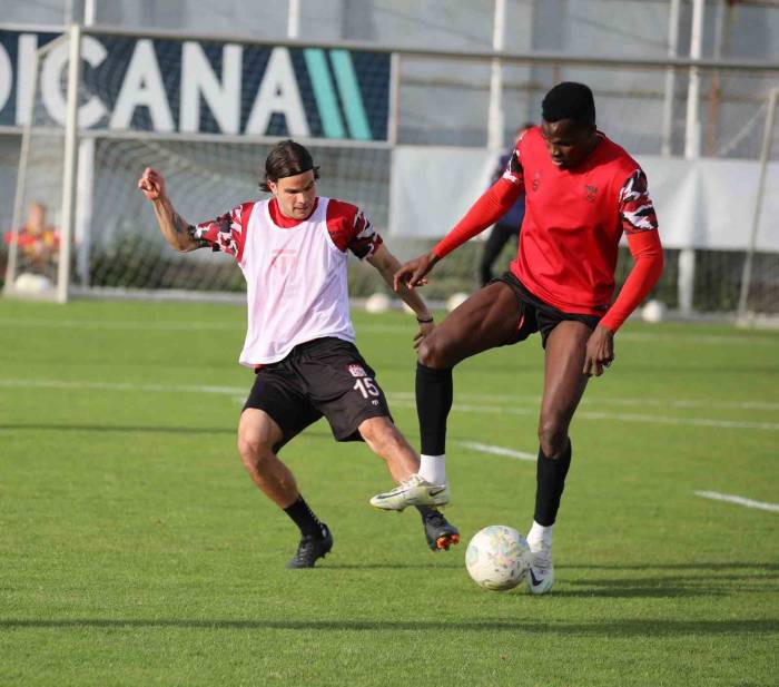 Sivasspor’da 3 Günlük İzin Sona Erdi