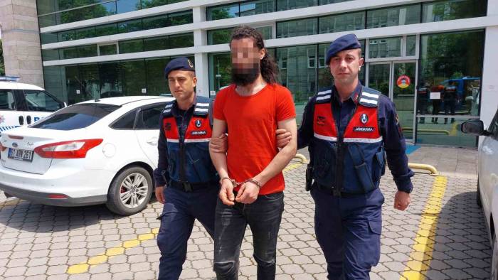32 Bin Uyuşturucu Hapla İlgili Gözaltına Alınan Şahıs Adliyede
