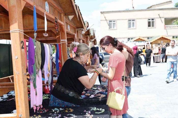 El İşi, Gönül İşi, Kadın İşi ’maharetli Eller’