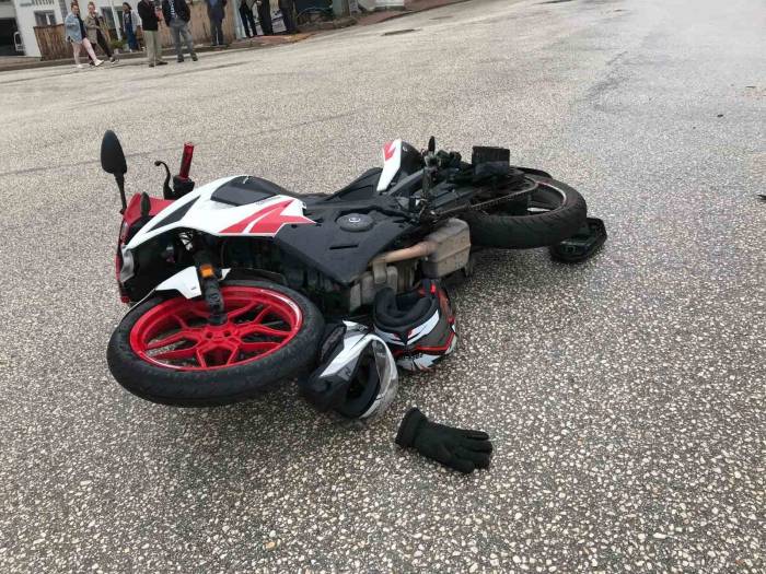 Bilecik’te Aynı Bölgede Maddi Hasarlı Trafik Kazaları Meydana Geldi