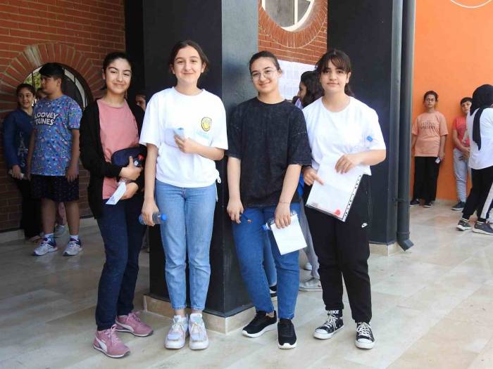 Deprem Bölgesi Kilis’te Lgs Sınavı Başladı