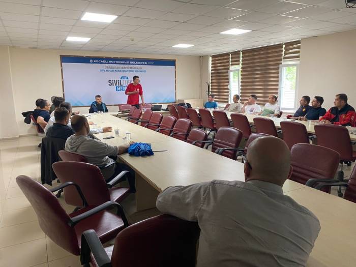 Etkin Ve Koordineli Müdahale İçin İtfaiye Personeline Eğitim Veriliyor