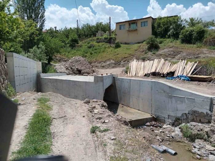 Darende’de Köprü Yenileme Çalışmaları Başladı