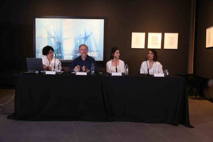 Farklı İki Anlayışı Buluşturan Sergiyi Anlattılar