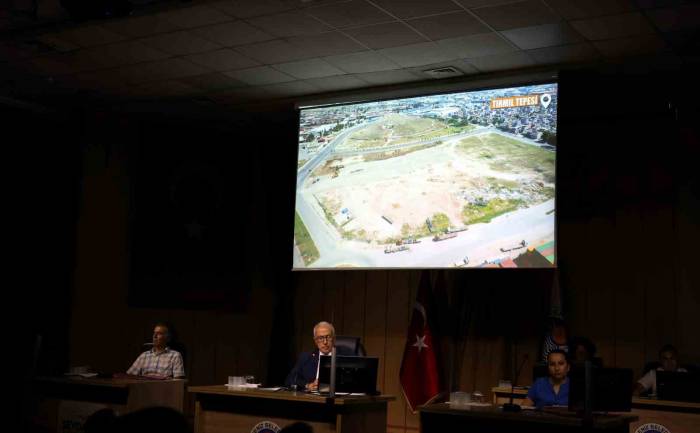 Tonlarca Çöp Dökülen Yer, Gençlik Ve Spor Merkezi Oluyor