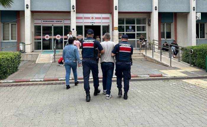 Göçmen Kaçakçılığından Aranıyordu, Yakalandı
