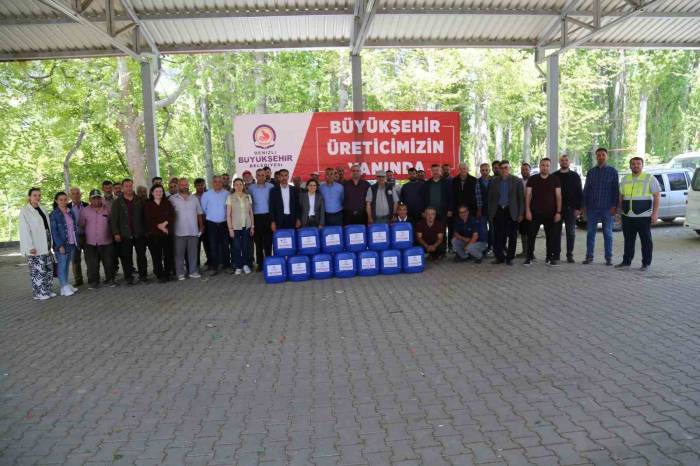 Denizlili Alabalık Yetiştiricilerine Dezenfektan Dağıtımı Yapıldı