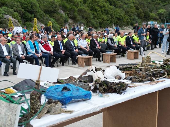 Çevre Gününde Temizlenen Denizden Bakın Neler Çıktı