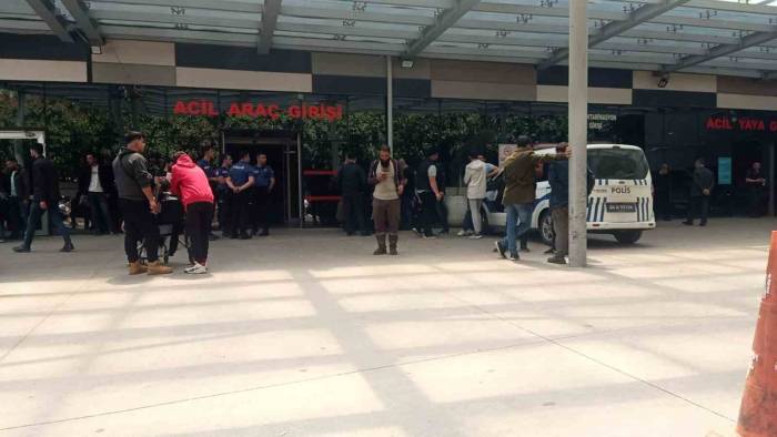 Tuzla’da Denize Düşen 18 Yaşındaki İşçi Hayatını Kaybetti