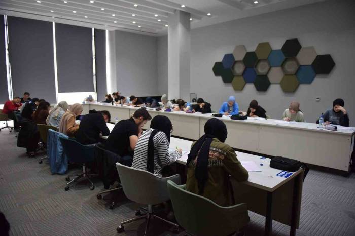 Yıldırım’dan Öğrencilere Yks Provası