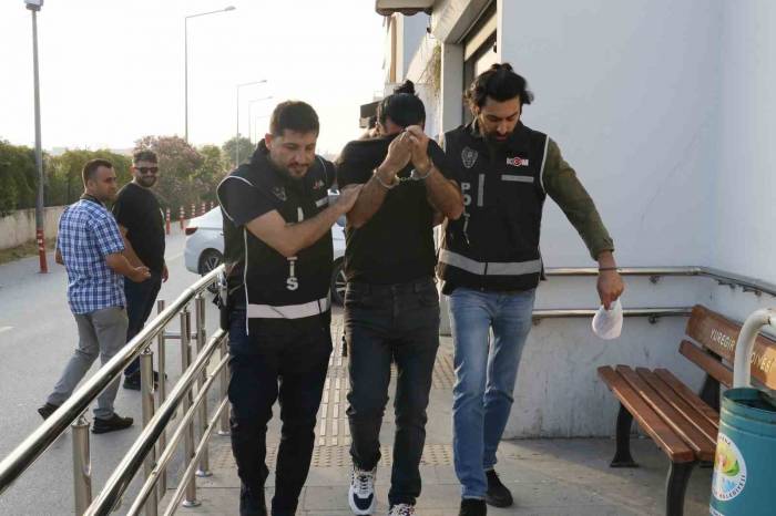 Adana’da Dolandırıcılık Ve Uyuşturucu Ticareti Yapan Şebekeye Operasyon: 12 Gözaltı Kararı