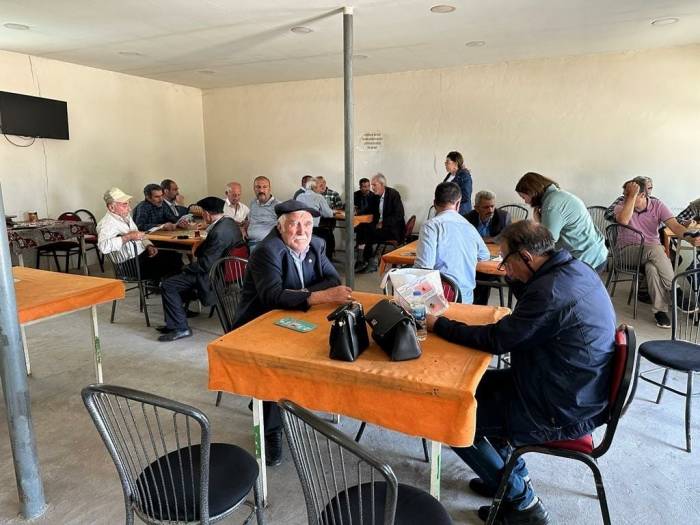 Elazığ’da Yetiştiriciler Keneye Karşı Bilgilendirildi