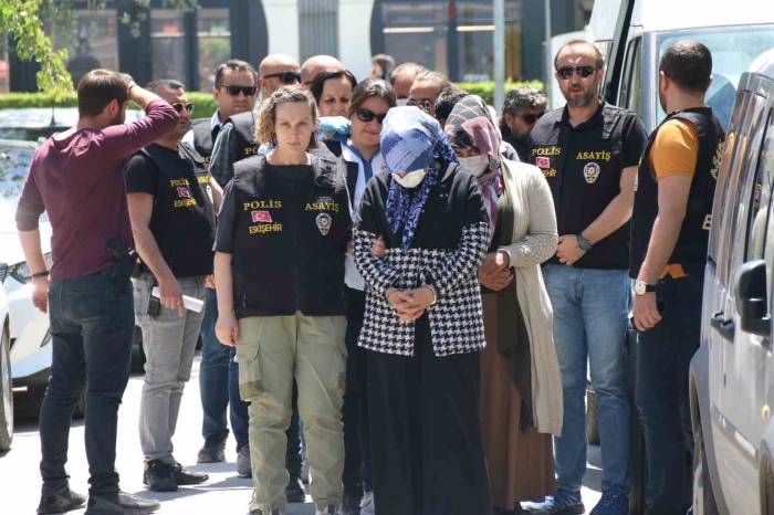 Eşini Öldürdüğü Gerekçesiyle Tutuklanan Esra Altay İfadesini Değiştirdi