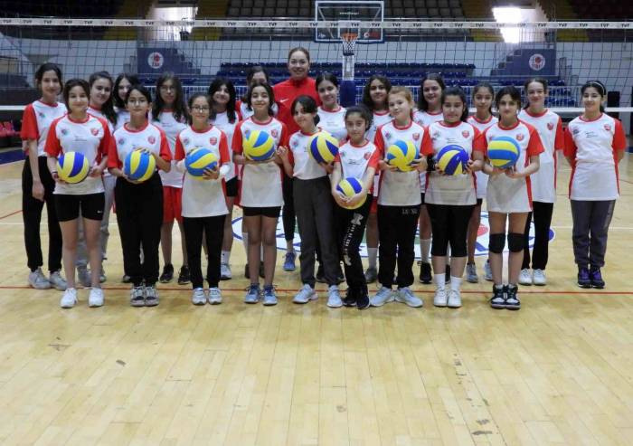 Kepez’in Yaz Spor Okulları Kayıtları Başladı