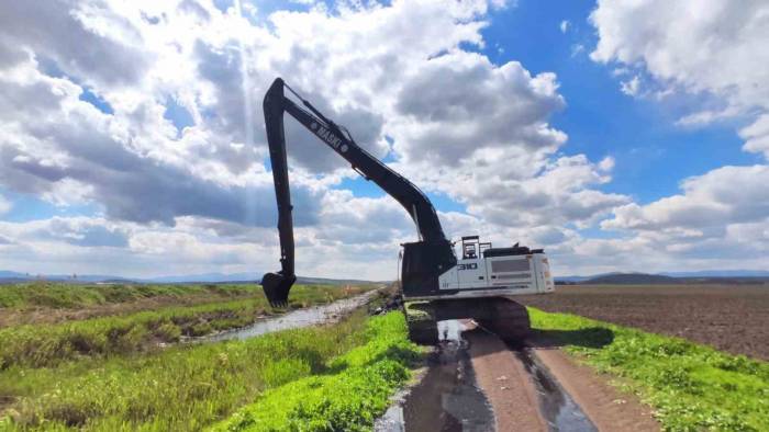 Maski Dere Temizliklerine Devam Ediyor