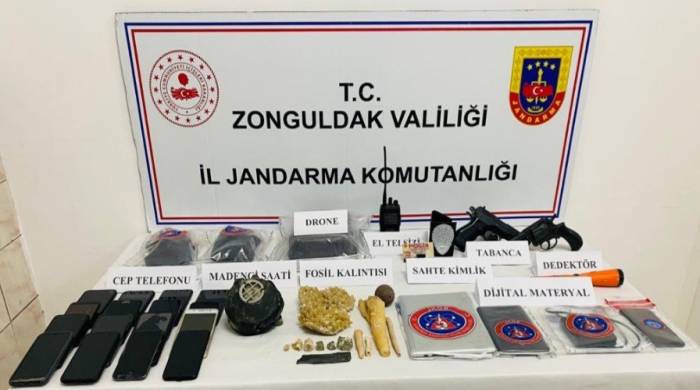 Jandarmadan 9 İlde Eş Zamanlı Tarihi Eser Operasyonu