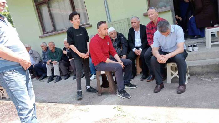 Bisikletinde Kalp Krizi Geçiren Adam Defnedildi