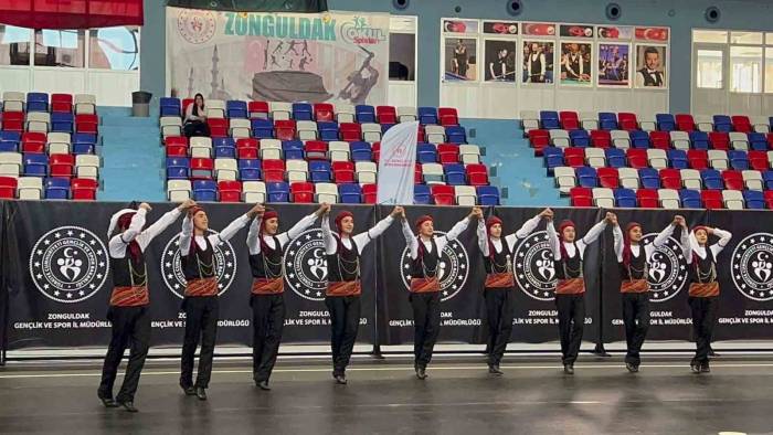 Halk Oyunları Türkiye Şampiyonası Başladı