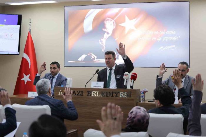 Akyazı Belediyesi’nden Vefa Örneği