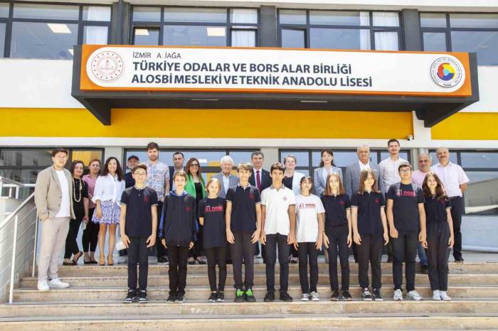 İzmir’den Türkiye’ye Örnek Okul: Geleceğin Sanayicileri Alosbi’de Yetişiyor