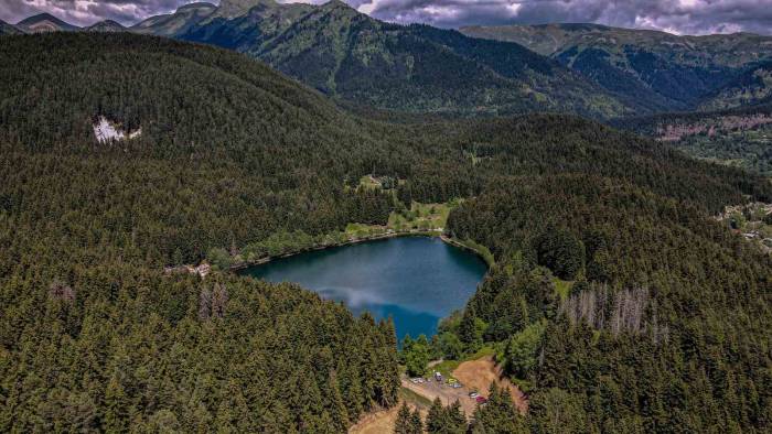 Şavşat Karagöl Muhteşem Doğası İle Masal Diyarlarını Andırıyor