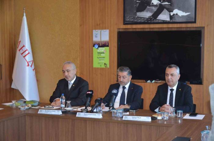 İstihdam Garantili Yazılım Kursunda 202 Genç Finale Kaldı