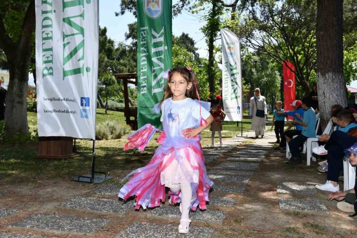 İznik’te Geri Dönüşüm Defilesi