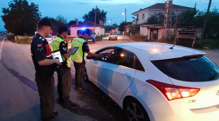 Kırklareli Jandarması 2 Yılda 28 Bin 400 Aracı Denetledi
