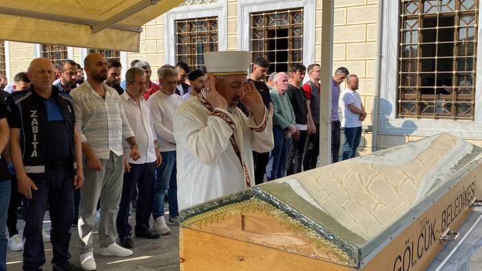 Kalbinden Bıçaklanarak Öldürülmüştü, Son Yolculuğuna Uğurlandı