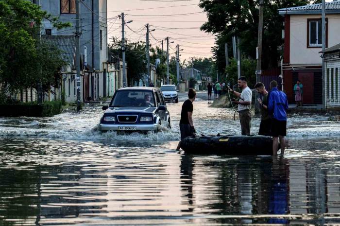 Ukrayna’daki Hidroelektrik Santraline Saldırı: 1 Ölü