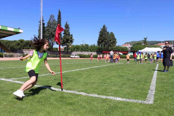 Muğla’da Geleneksel Çocuk Oyunları Şenliği Düzenlendi