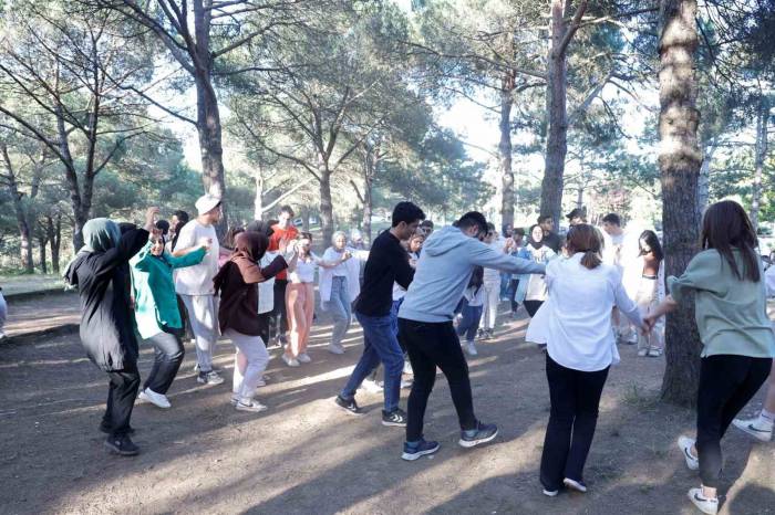 Seda Öğrencileri, Yks Öncesi Düzenlenen Piknikte Moral Depoladı