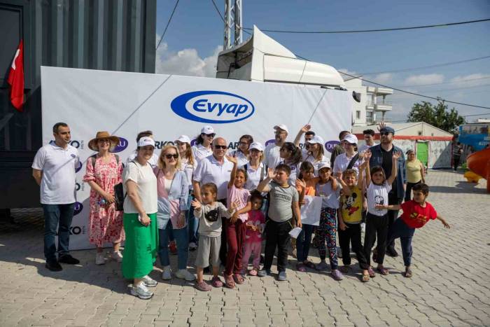 Evyap’tan Deprem Bölgesine Mobil Berber Tırı Ve 10 Hijyen İstasyonu Desteği