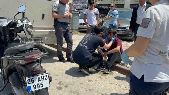 Çalınan Motosikletini Teslim Aldı, Park Halindeki Otobüse Çarptı