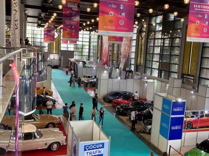 Otomobil Tutkunu Başkentliler Autoshow 06’da Bir Araya Geldi