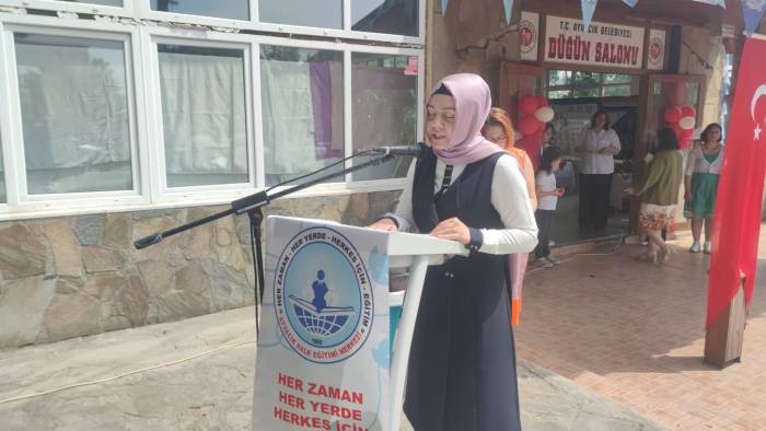 Ayvacık’ta Halk Eğitim Merkezi Yıl Sonu Sergisi Açıldı