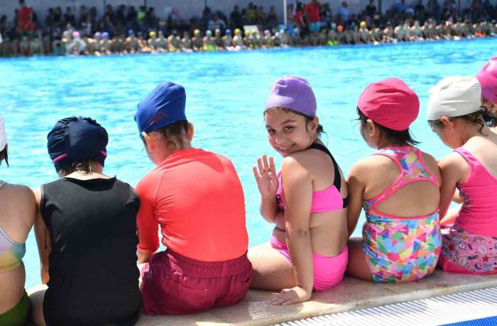 Çukurova’da Yüzme Kurslarına Rekor Başvuru