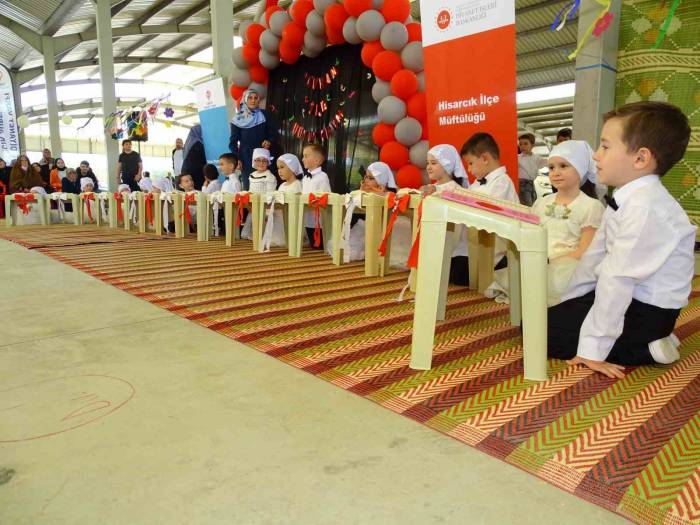 Hisarcık’ta 4-6 Yaş Kur’an Kursu Öğrencilerinin Yılsonu Bitirme Programı