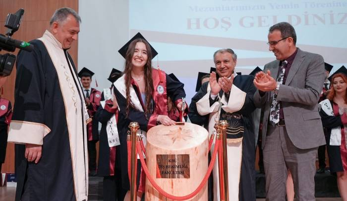 Kbü Diş Hekimliği Fakültesi İlk Mezunlarını Verdi