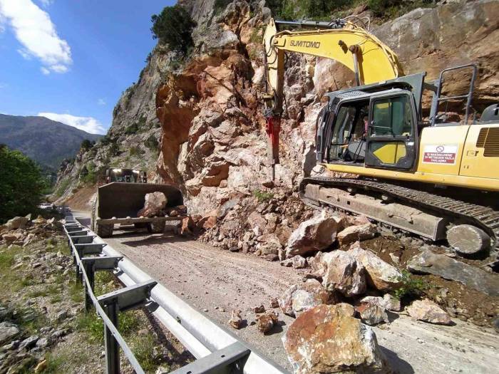 Büyükşehir’den Kapuzbaşı Şelaleleri Yolunda Önemli Çalışma
