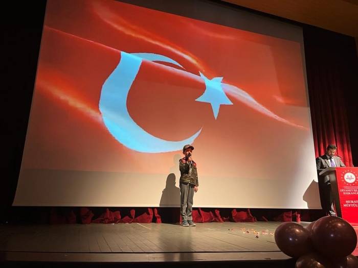 Safa Merve Kur’an-ı Kerim Kursu Öğrencilerinin Yılsonu Gösterilerine Yoğun İlgi